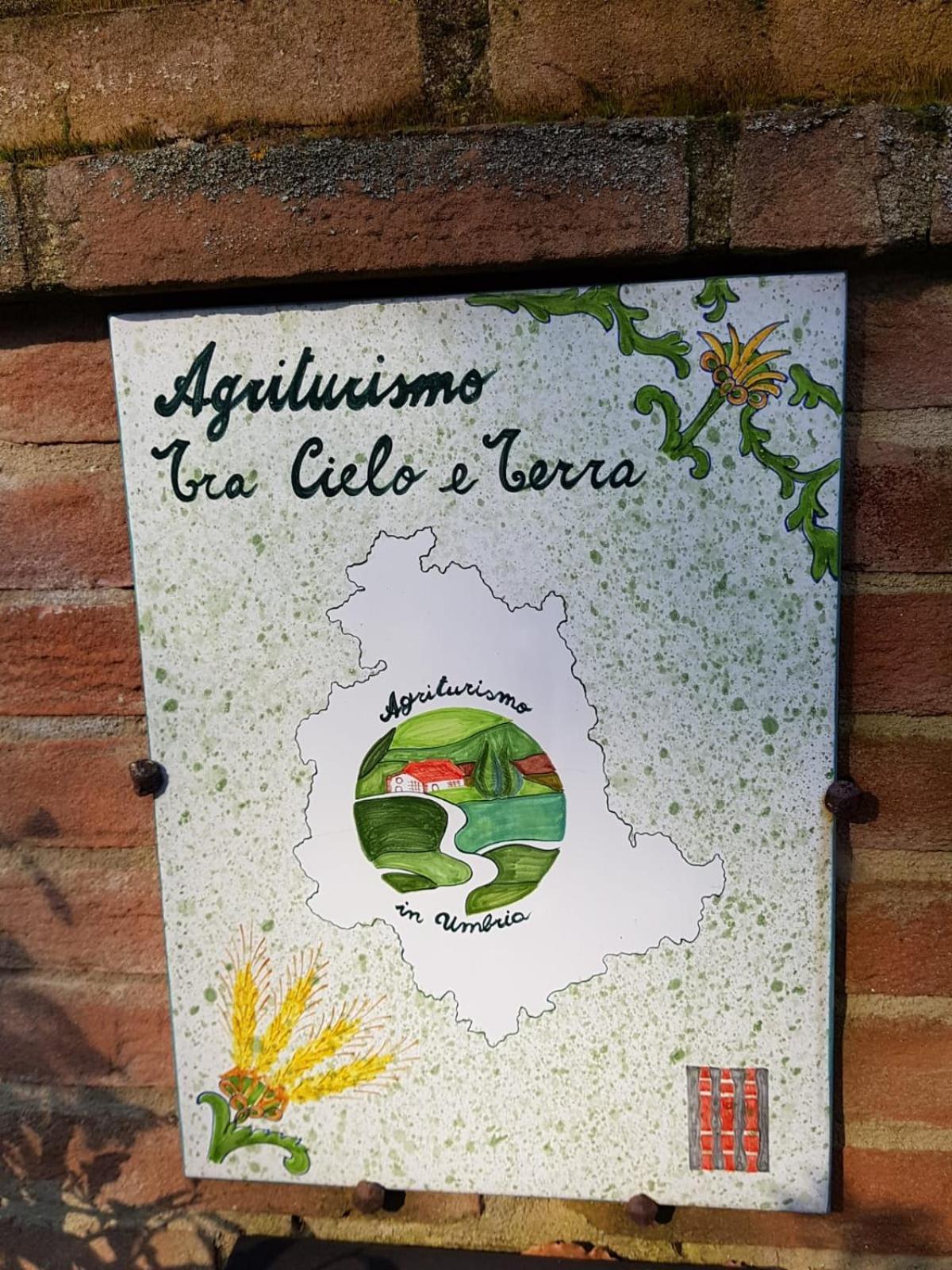 Agriturismo Bio Tra Cielo E Terra Lägenhet Grutti Exteriör bild