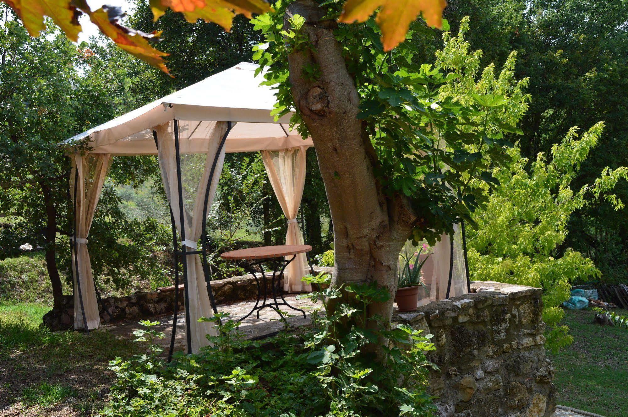 Agriturismo Bio Tra Cielo E Terra Lägenhet Grutti Exteriör bild