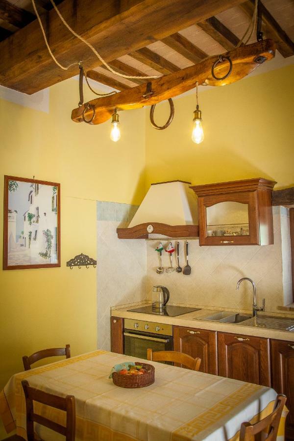 Agriturismo Bio Tra Cielo E Terra Lägenhet Grutti Exteriör bild